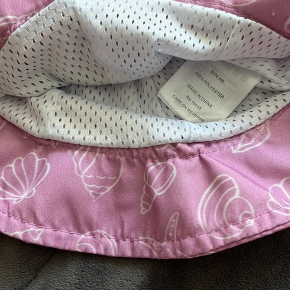 “Tahari” Swim diaper and hat size 6months - Picture 4 of 7